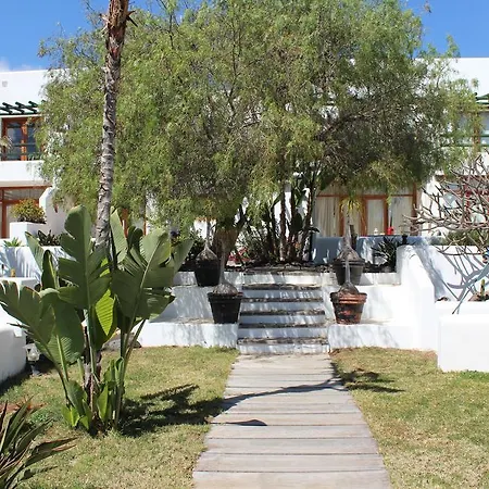 Casa Caralluma * Charco del Palo